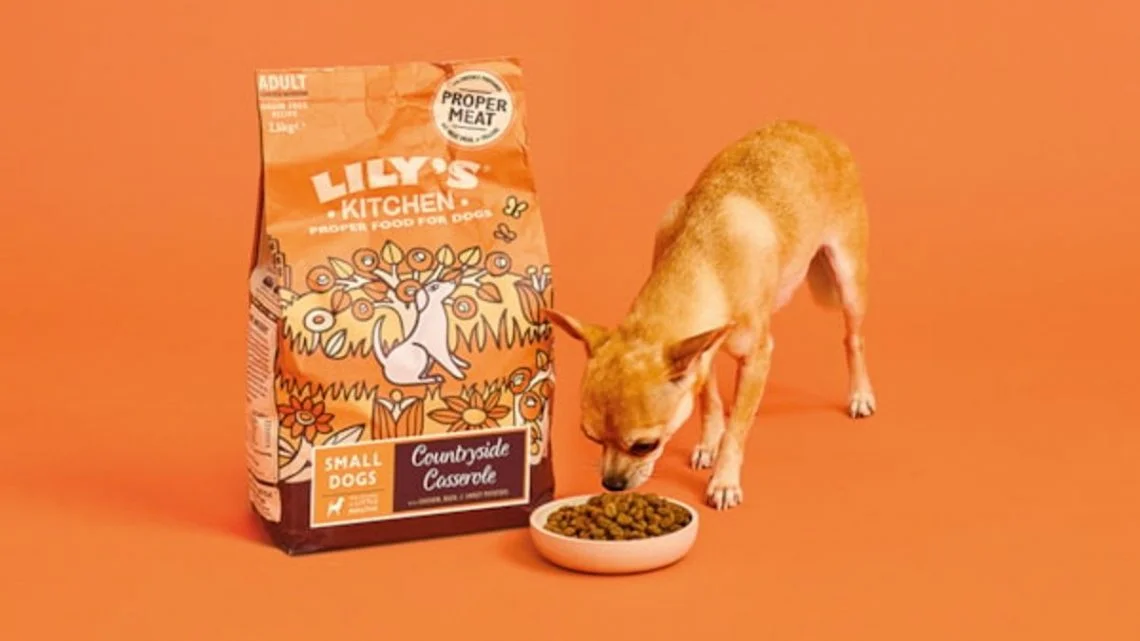 dog eating kibble